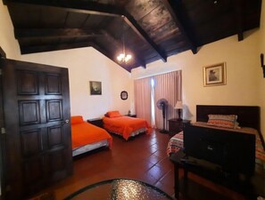 3 bedrooms, WiFi