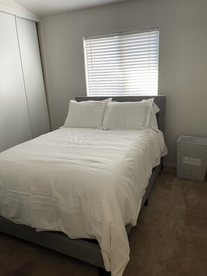 4 Schlafzimmer, Bügeleisen/Bügelbrett, WLAN, Bettwäsche