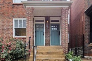 Exterior detail - Quiet Historic Benton Park Apartment for Longer Stays (St. Louis)