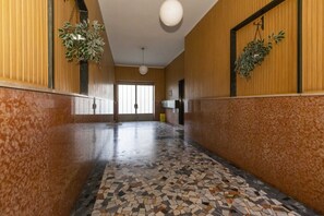 Interior - GuestHost - Pythagoras Functional Flat x4 with Balcony (Torino)