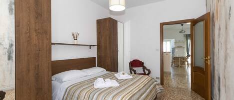 1 chambre, fer et planche Ă repasser, Wi-Fi