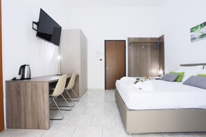 1 camera, ferro/asse da stiro, Wi-Fi, lenzuola