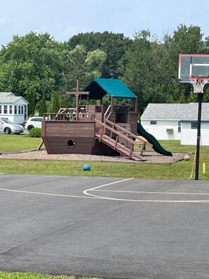 Sport court