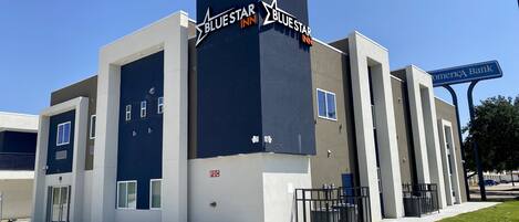 Façana frontal de l'allotjament