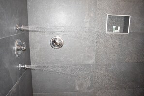Bathtub, towels, soap