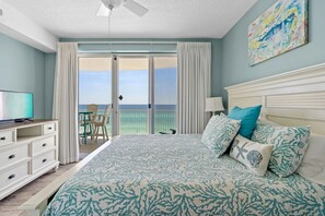 2 habitaciones, tabla de planchar con plancha y cuna de viaje