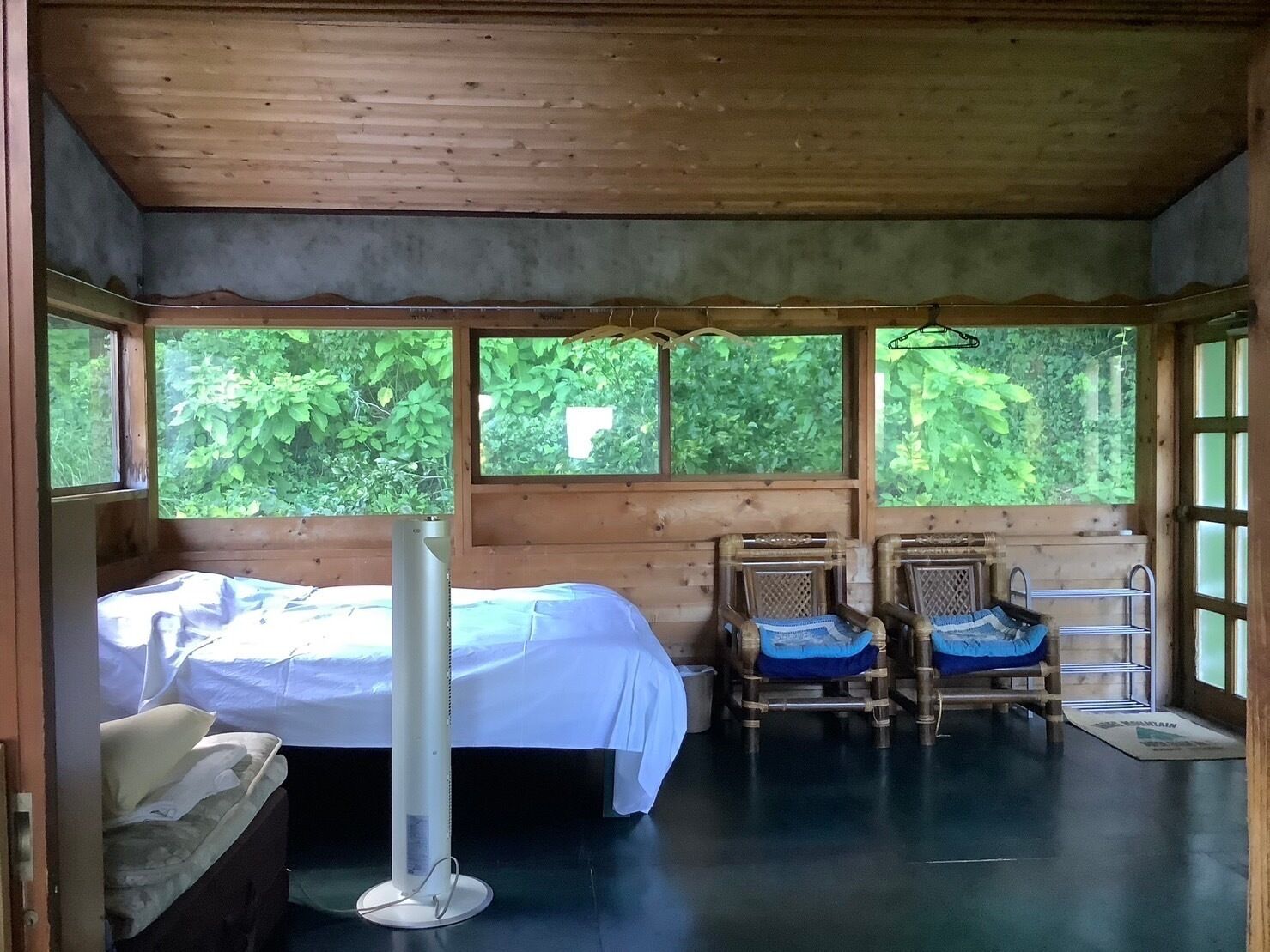 3 室のベッドルーム、アイロン / アイロン台、WiFi、ベッドシーツ