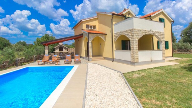 House | Exterior - Holiday Houses, Villas Brist - With Pool (Drnis)