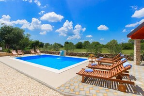 4 bedrooms - Holiday Houses, Villas Brist - With Pool (Drnis)