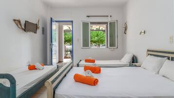 1 bedroom, free WiFi, bed sheets