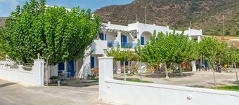 Holiday Home '1a Kypri Seaview Perasma Studio' with Sea View, Wi-Fi and Air Conditioning