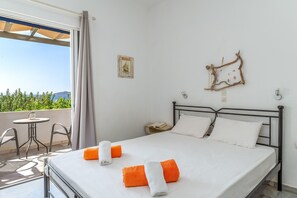 1 bedroom, free WiFi, bed sheets