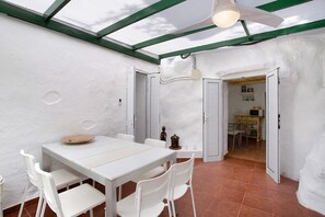 Dining - Vacation Home "Casa Cueva Tejeda 2 Dorm" with Sea View, Private Terrace & Wi-Fi (Tejeda)