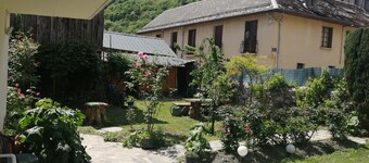 Holiday Home "Les Rosiers" with Shared Garden & Wi-Fi