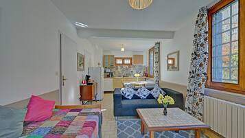 1 dormitori, wifi gratuïta i roba de llit