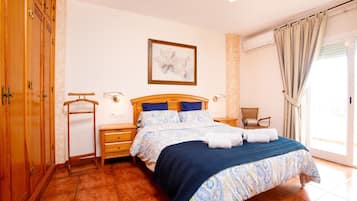 3 sovrum, strykjärn/strykbräda, gratis wi-fi och sängkläder