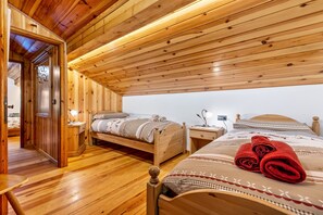 4 bedrooms, free WiFi, bed sheets