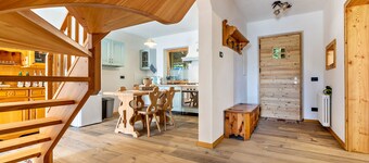 Chalet "Baita Cisina" avec vue sur les montagnes, terrasse privée et Wi-Fi