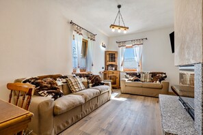 Tv, pejs, bordtennisbord