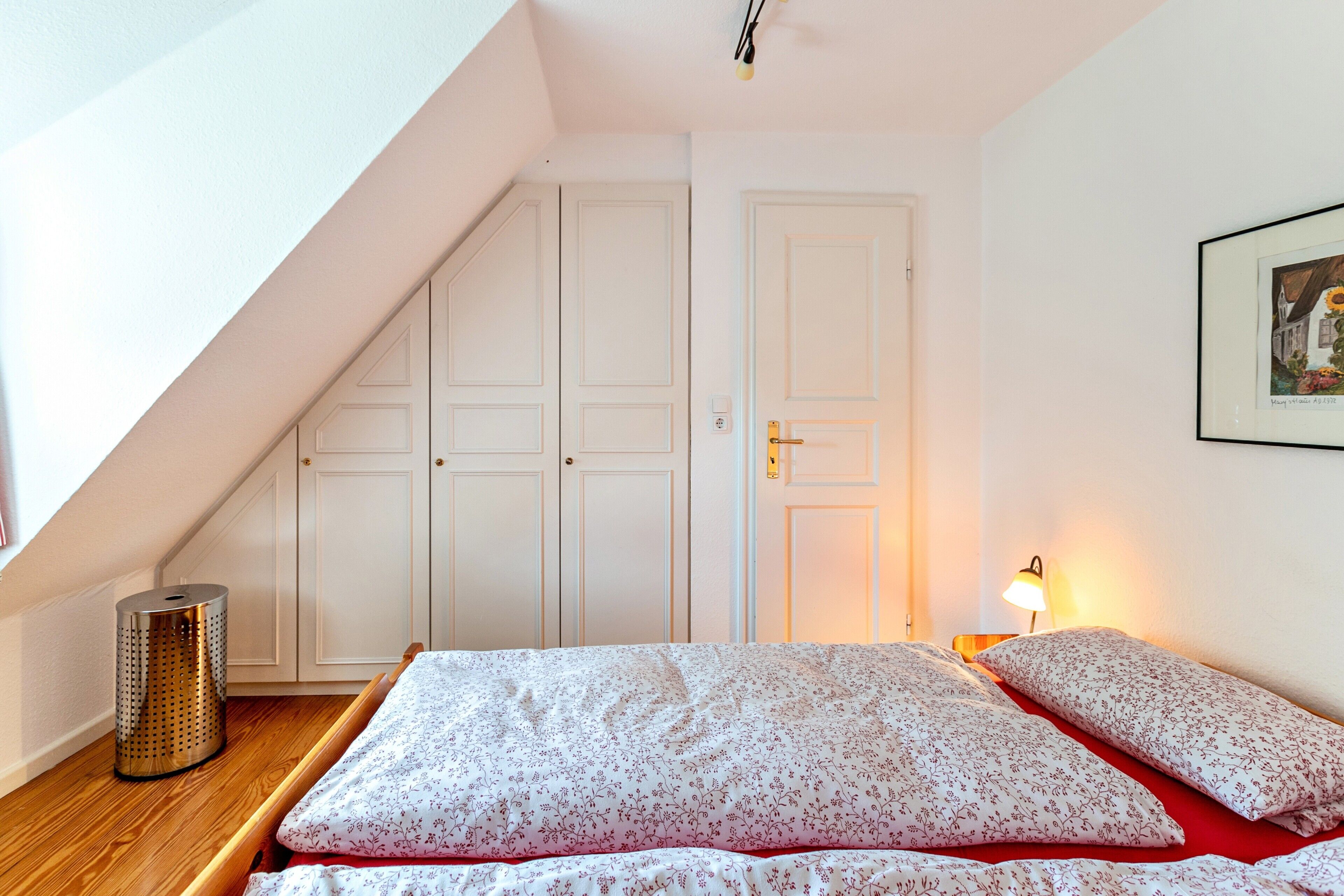 2 slaapkamers, een strijkplank/strijkijzer, gratis wifi, beddengoed