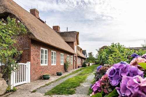Ferienhaus 'Skriiwers Hüüs' mit privater Terrasse und WLAN