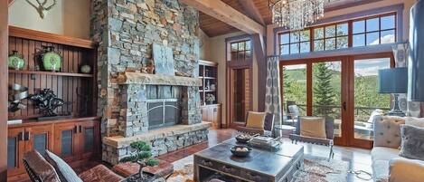 Smart TV, fireplace, offices