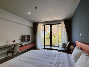 Desk, laptop workspace, blackout curtains, soundproofing - TUK TAK SPACES (Da Nang)