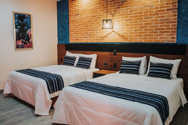 Habitación Confort | 1 dormitorio, caja fuerte, wifi gratis y ropa de cama