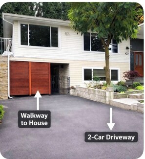 Exterior - Family Gathering Beachside Retreat (Port Moody)