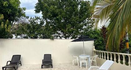 Villa Jade is the place where your group or family will enjoy it.