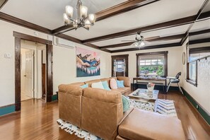 Smart TV, books, offices
