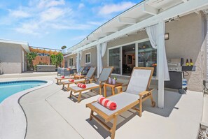 Terrace/patio - Palm & Peace Retreat (La Mesa)