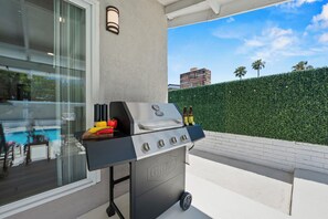 Terrace/patio - Palm & Peace Retreat (La Mesa)