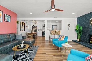 Smart-TV, peis, videospill og bordtennis