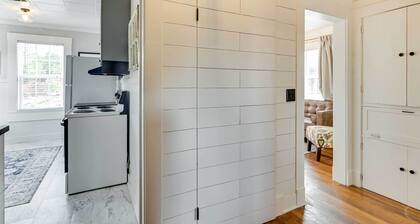 Cozy Starkville Apartment: Walk to Main Street!