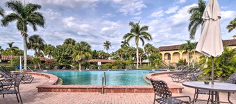 Naples Vacation Rental Studio in Resort Community