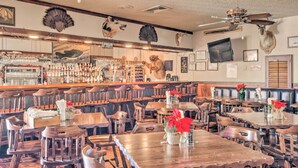 Bar (on property) - Naples Resort Retreat w/ Pool Access! (Naples)