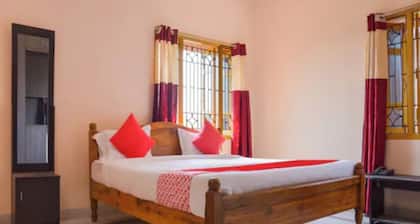 Goroomgo Caroline Homestay Bhubaneswar