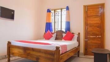Free WiFi, bed sheets