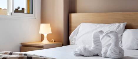 3 habitaciones, tabla de planchar con plancha y wifi gratis