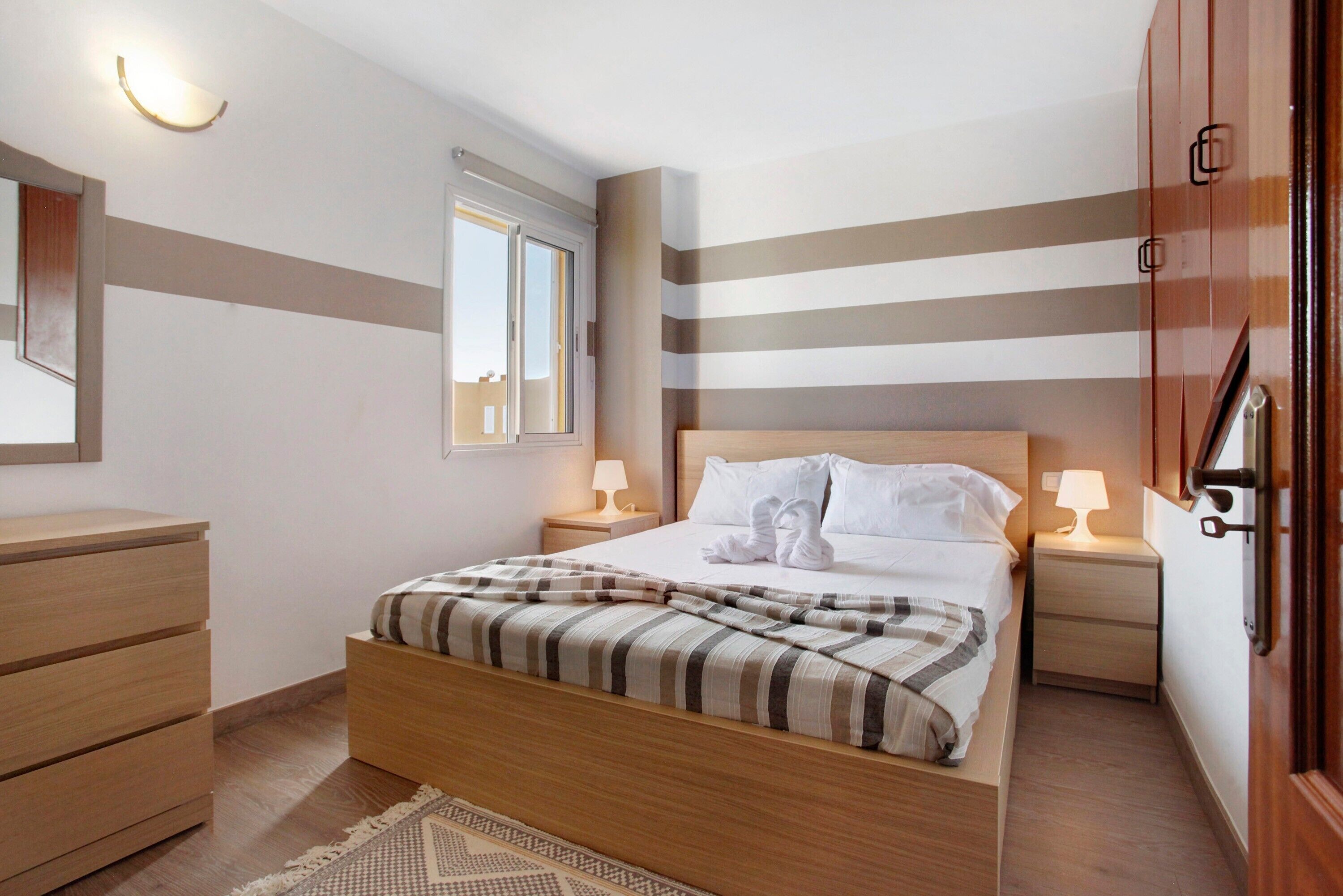 3 bedrooms, iron/ironing board, free WiFi, bed sheets