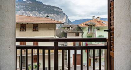 Ferienhaus 'Emma Home' mit Balkon und WLAN