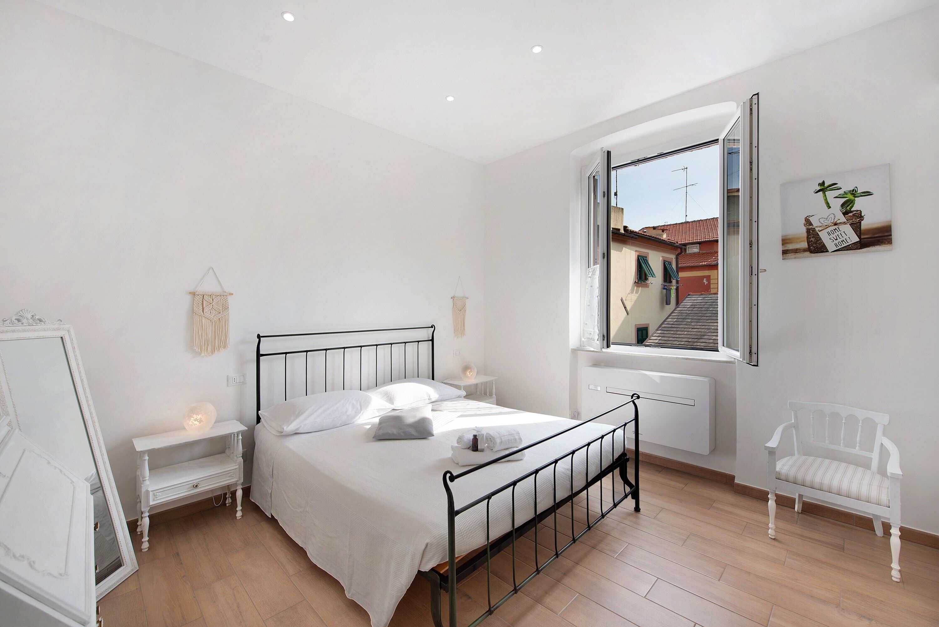 1 camera, ferro/asse da stiro, Wi-Fi gratuito, lenzuola