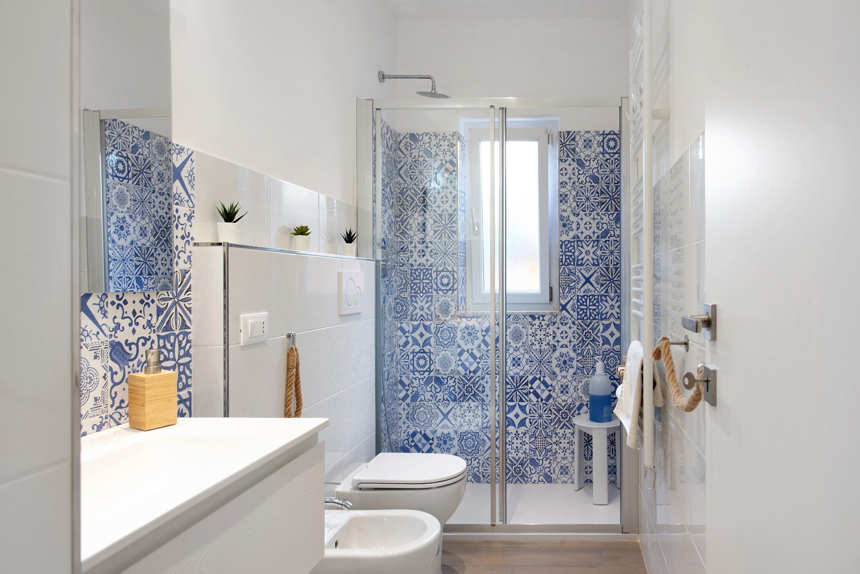 Shower, free toiletries, hair dryer, towels