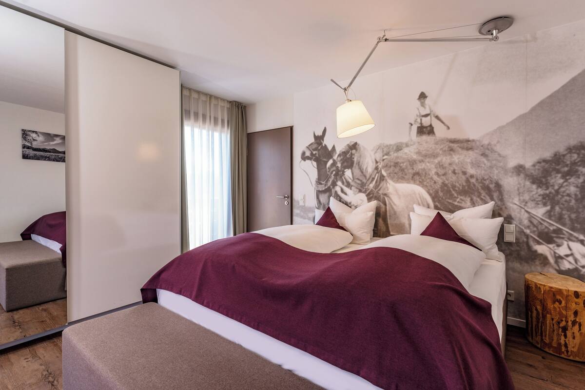Design Apartment | Premium bedding, in-room safe, laptop workspace, blackout drapes