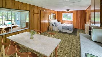 2 dormitorios, escritorio, wifi gratis y ropa de cama