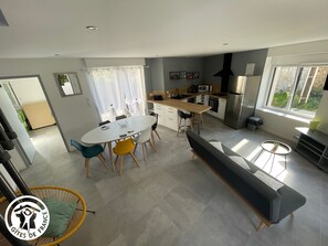 Unclassified image, 5 of 33, button - Cozy 6-Person Cottage in Chanverrie with Private Bathrooms, Kids' Play Area, and Terrace (Chanverrie)