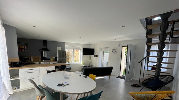 Dining - Cozy 6-Person Cottage in Chanverrie with Private Bathrooms, Kids' Play Area, and Terrace (Chanverrie)