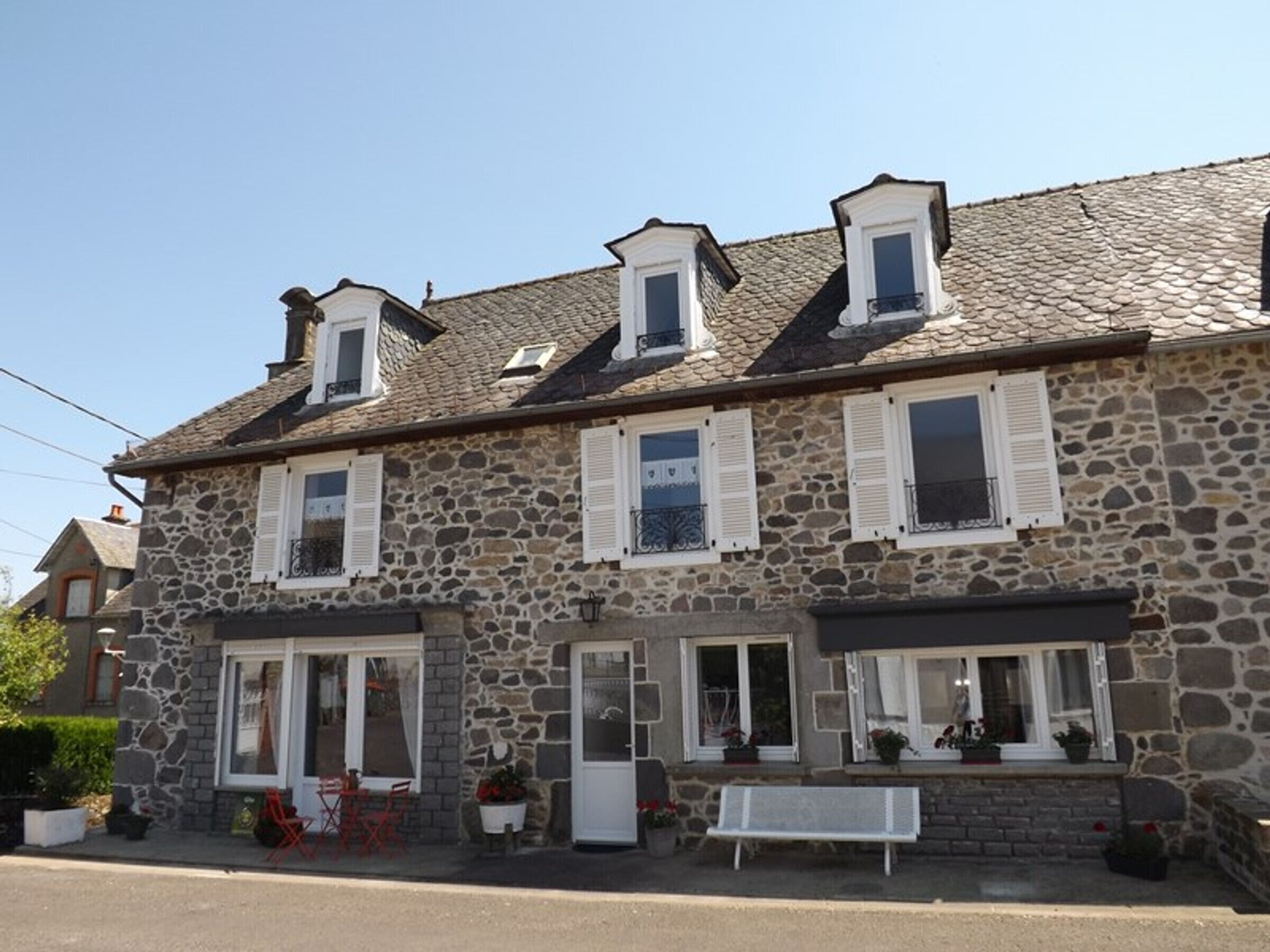 Gite Pleaux-Loupiac, 3 bedrooms, 6 persons