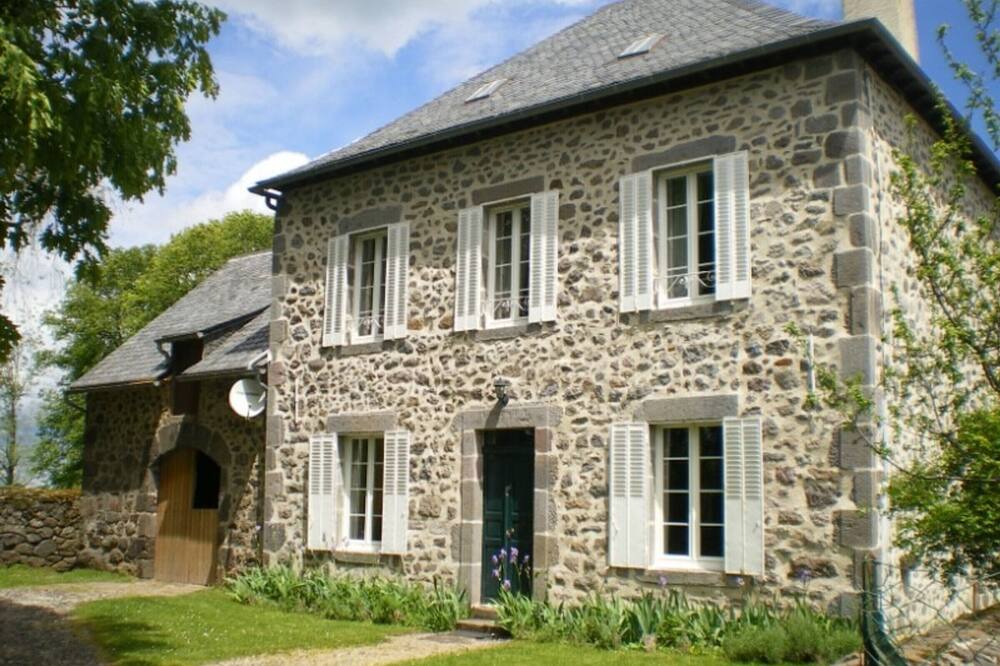 Gite Saint-Cirgues-de-Malbert, 5 bedrooms, 8 persons
